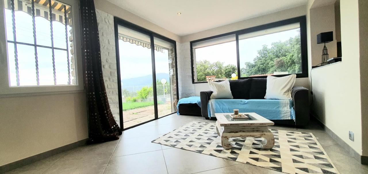 Villa Calme Et Detente Montbolo Екстериор снимка