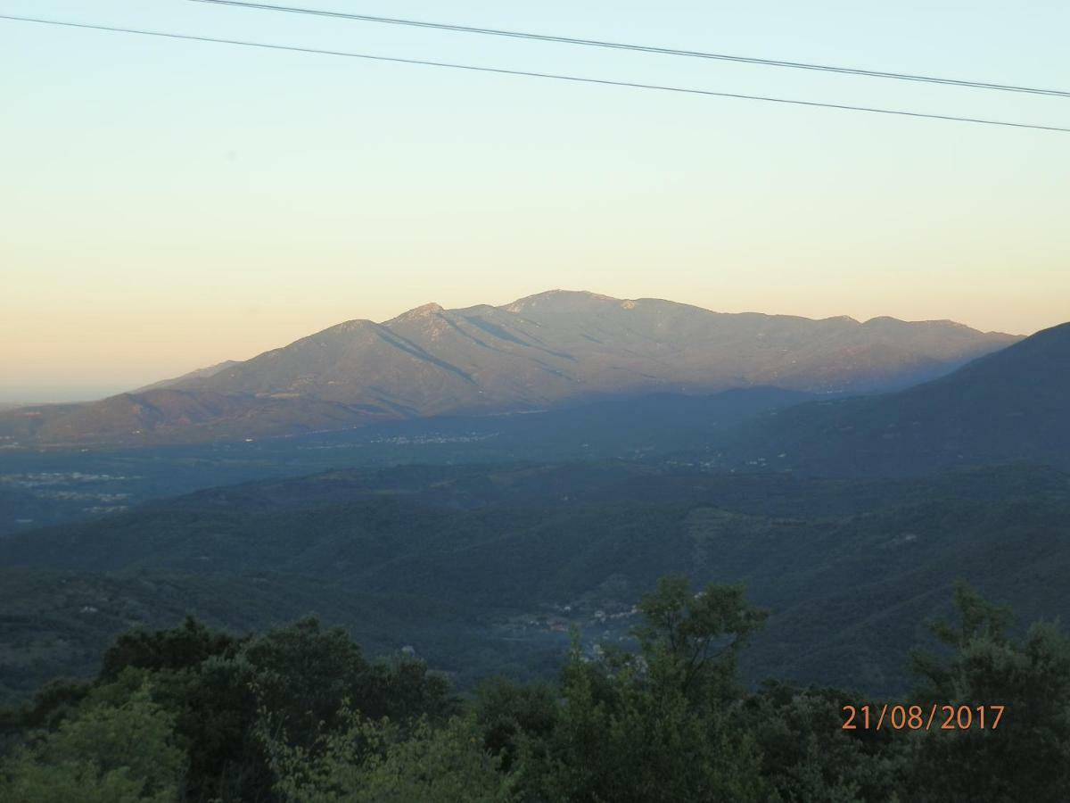 Villa Calme Et Detente Montbolo Екстериор снимка